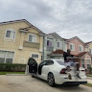 Meet your Posher, Adams